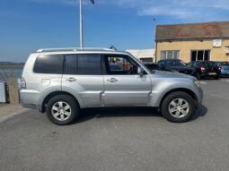 
										Mitsubishi Shogun 3.2 DI-DC Equippe 5dr Auto full									