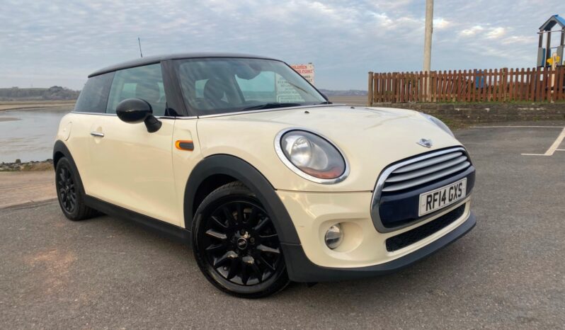 
								MINI Hatch 1.5 Cooper 3dr PEPPER PACK full									