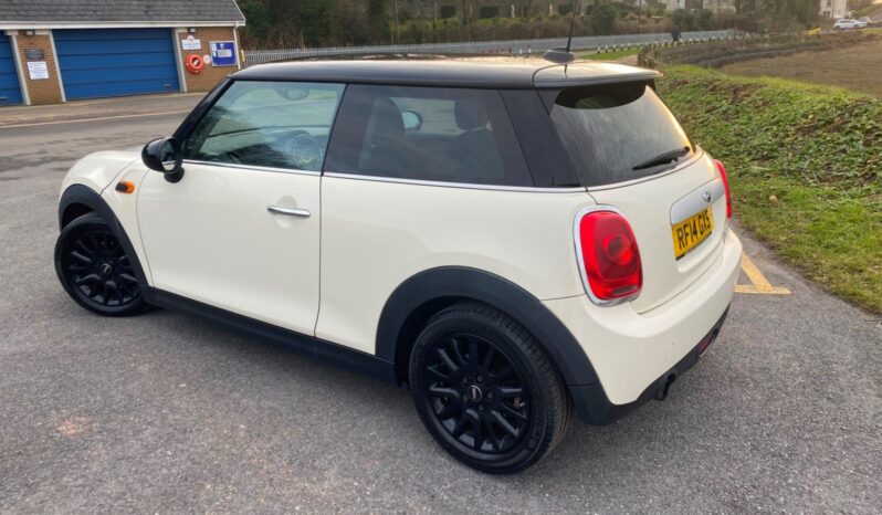 
								MINI Hatch 1.5 Cooper 3dr PEPPER PACK full									