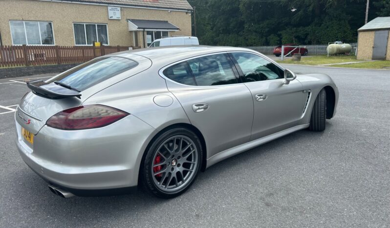 
								Porsche Panamera 4.8 V8 Turbo 4dr PDK full									