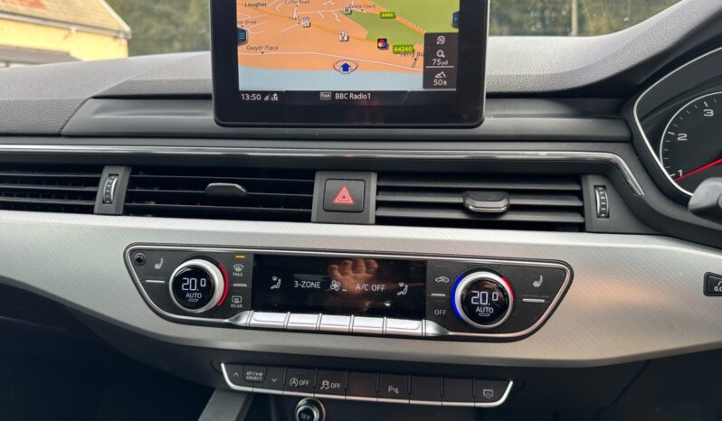 
								Audi A4 2.0 TDI Ultra Sport 5dr S Tronic full									