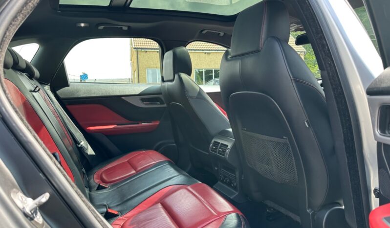 
								Jaguar F-Pace 2.0d R-Sport 5dr Auto AWD full									