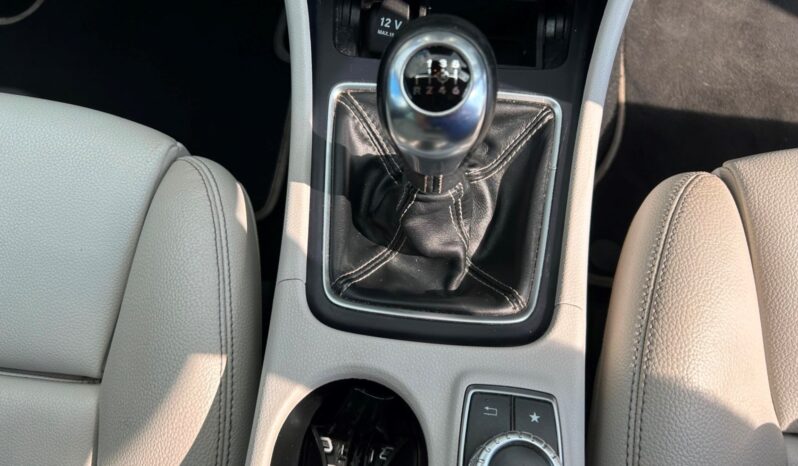 
								Mercedes-Benz A-Class A180d Sport Premium 5dr full									