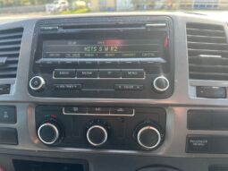 
										Volkswagen Transporter 2.0 TDI 140PS Highline Kombi Van full									