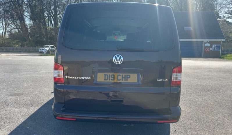 
								Volkswagen Transporter 2.0 TDI 140PS Highline Kombi Van full									