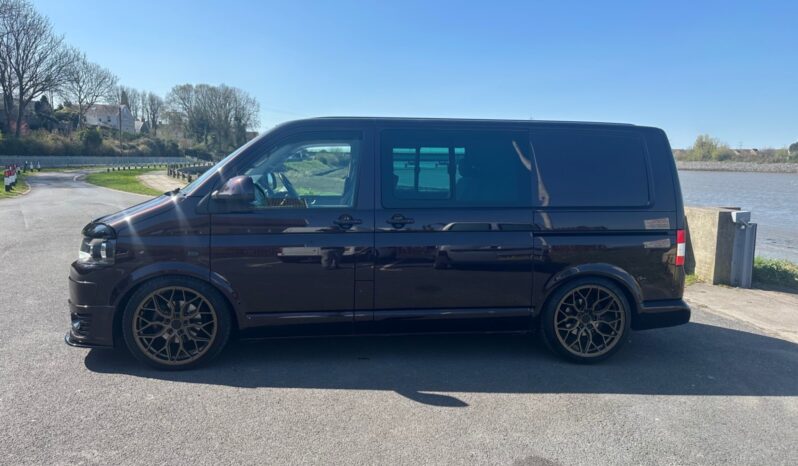 
								Volkswagen Transporter 2.0 TDI 140PS Highline Kombi Van full									