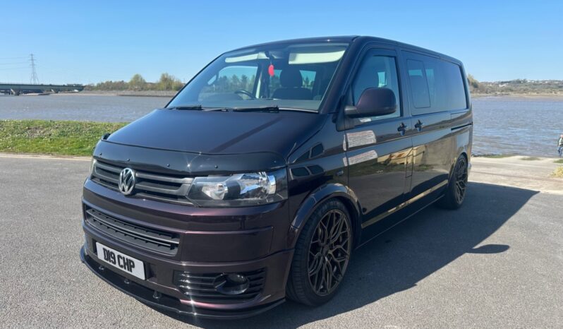 
								Volkswagen Transporter 2.0 TDI 140PS Highline Kombi Van full									
