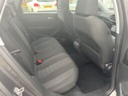 
										Peugeot 308 1.6 BlueHDi 120 Allure 5dr full									