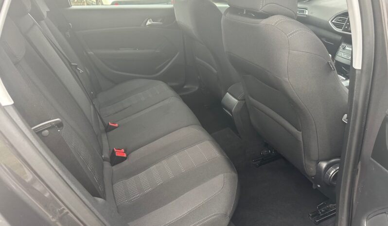 
								Peugeot 308 1.6 BlueHDi 120 Allure 5dr full									