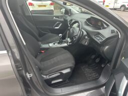 
										Peugeot 308 1.6 BlueHDi 120 Allure 5dr full									