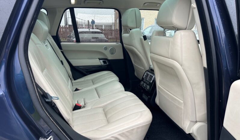 
								Land Rover Range Rover 3.0 TDV6 Vogue 4dr Auto full									