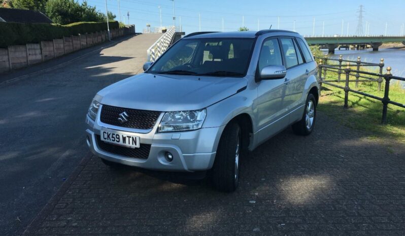 
								Suzuki Grand Vitara 2.4 VVT SZ4 full									