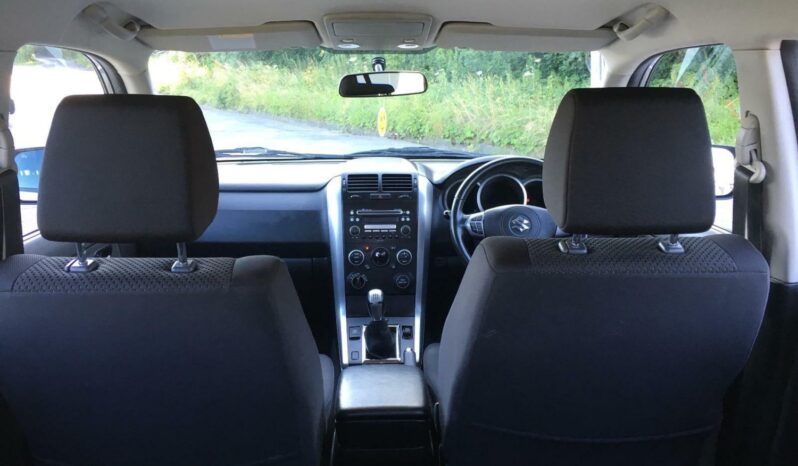 
								Suzuki Grand Vitara 2.4 VVT SZ4 full									