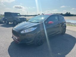 
										Ford Fiesta 1.0 EcoBoost 140 Zetec S Black 3dr full									