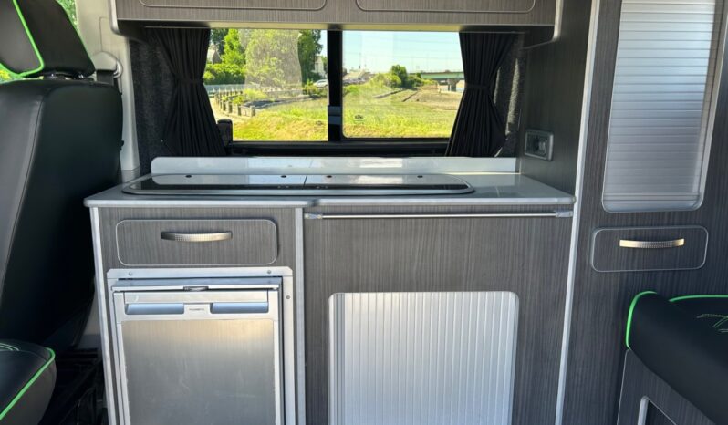 
								Volkswagen Transporter 2.0 TDI BMT 102 Camper Full conversion full									