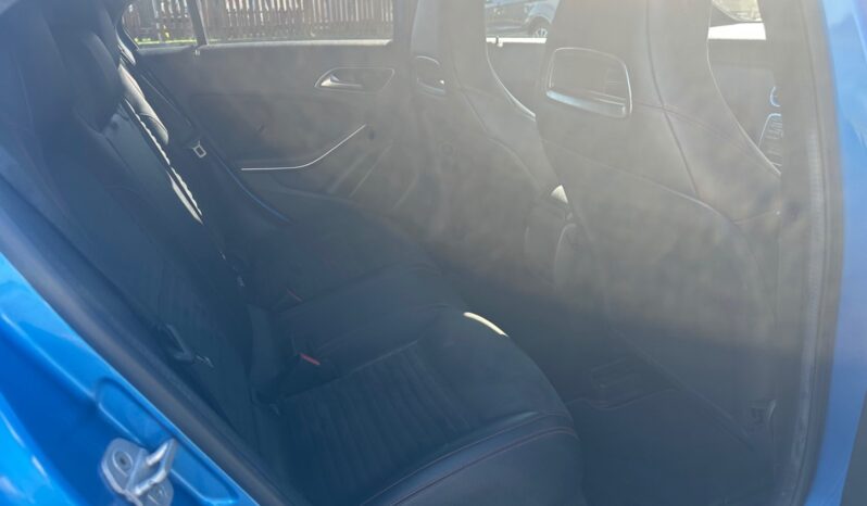 
								Mercedes-Benz A-Class A180 CDI BlueEFFICIENCY AMG Sport 5dr full									