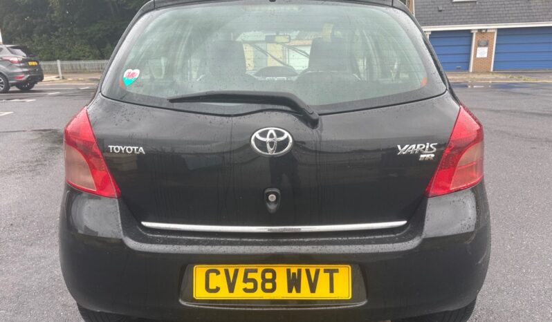 
								Toyota Yaris 1.4 D-4D TR 5dr full									