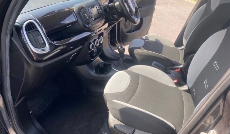 
								Fiat 500L 1.3 Multijet 85 Pop Star 5dr Dualogic full									