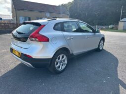 
										Volvo V40 D2 Cross Country SE 5dr full									