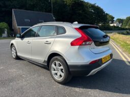 
										Volvo V40 D2 Cross Country SE 5dr full									