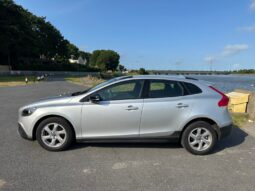 
										Volvo V40 D2 Cross Country SE 5dr full									