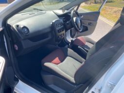 
										Renault Clio 1.2 16V Expression+ 5dr full									