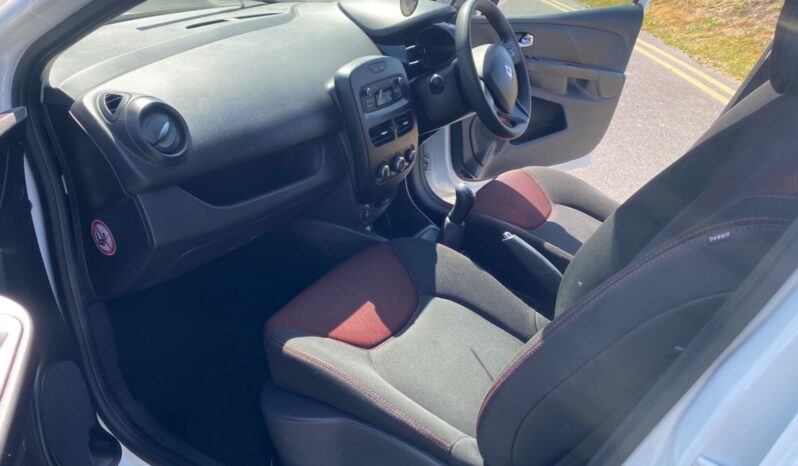 
								Renault Clio 1.2 16V Expression+ 5dr full									