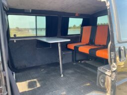 
										Volkswagen Transporter Window Van 25 Turbo full									