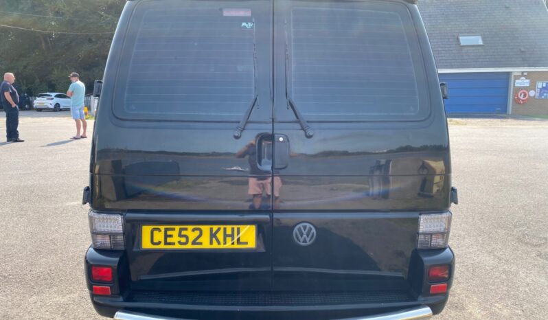 
								Volkswagen Transporter Window Van 25 Turbo full									