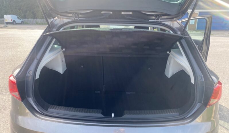 
								SEAT Leon 1.2 TSI SE Dynamic Technology 5dr full									