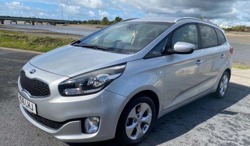 
								Kia Carens 1.6 GDi SR7 5dr full									