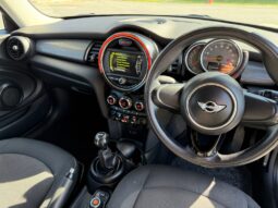 
										MINI Hatch 1.5 Cooper 3dr full									