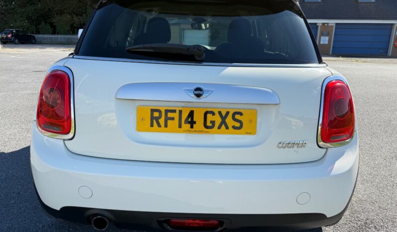 
								MINI Hatch 1.5 Cooper 3dr full									