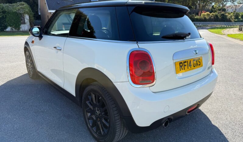 
								MINI Hatch 1.5 Cooper 3dr full									
