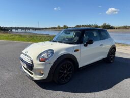 
										MINI Hatch 1.5 Cooper 3dr full									