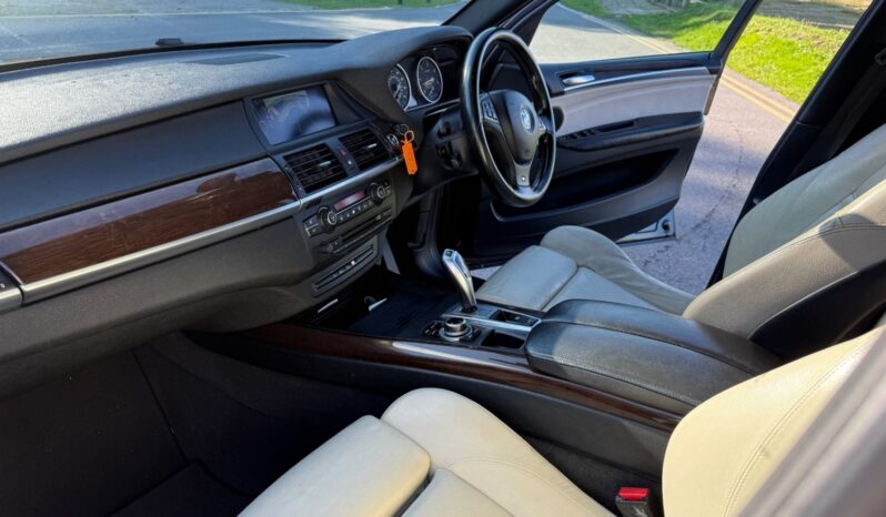 
								BMW X5 xDrive30d M Sport 5dr Auto full									