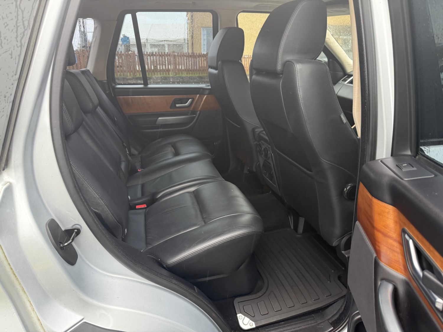 Land Rover Range Rover Sport 2.7 TDV6 HSE 5dr Auto