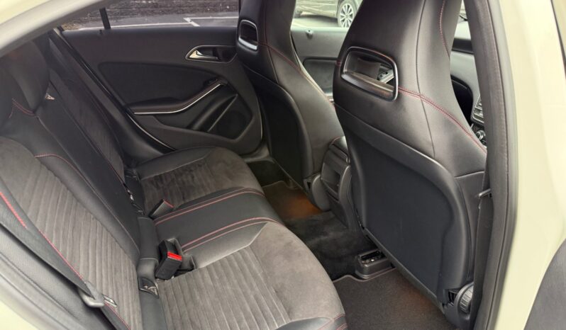 
								Mercedes-Benz A-Class A180 CDI BlueEFFICIENCY AMG Sport 5dr full									