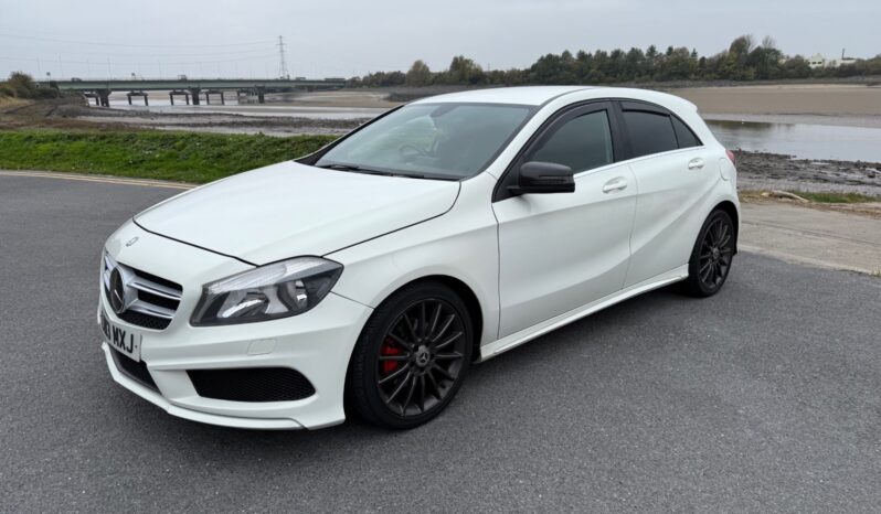
								Mercedes-Benz A-Class A180 CDI BlueEFFICIENCY AMG Sport 5dr full									