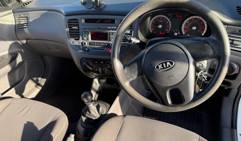
								Kia Rio 1.4 Strike 5dr full									