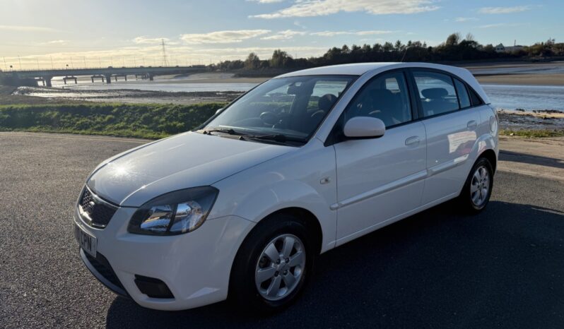 
								Kia Rio 1.4 Strike 5dr full									