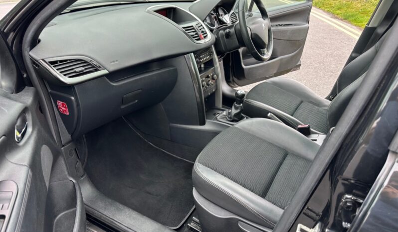 
								Peugeot 207 1.6 VTi Allure 5dr full									