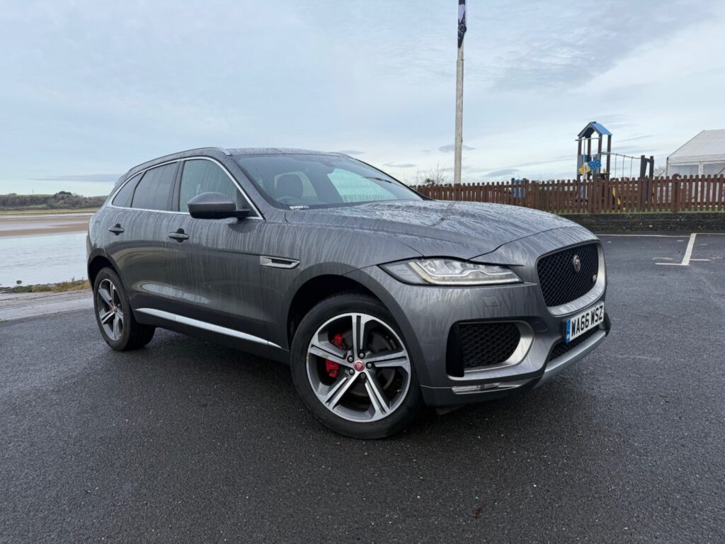 Jaguar F-Pace 3.0d V6 S 5dr Auto AWD