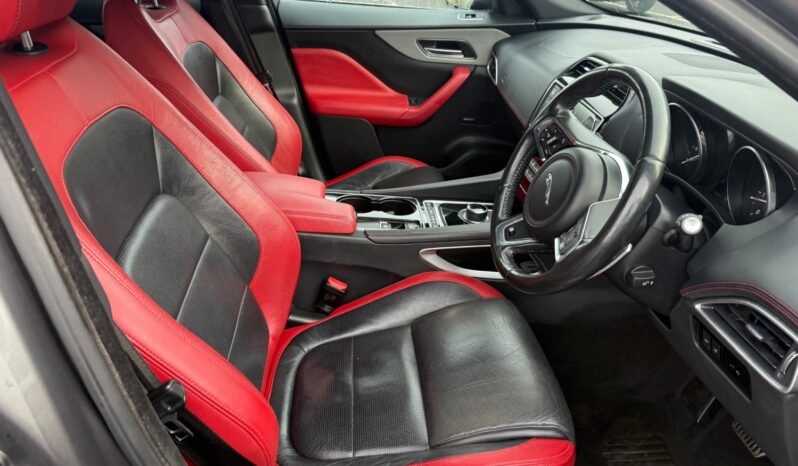 
								Jaguar F-Pace 3.0d V6 S 5dr Auto AWD full									