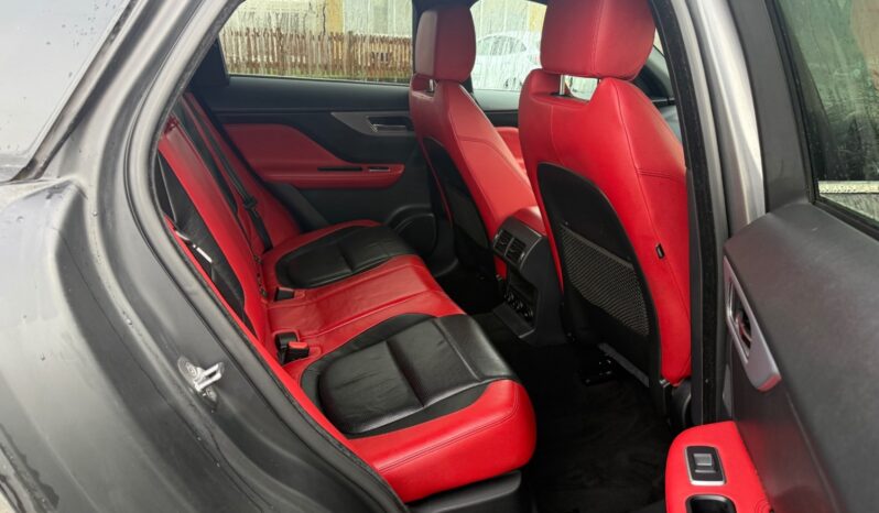 
								Jaguar F-Pace 3.0d V6 S 5dr Auto AWD full									
