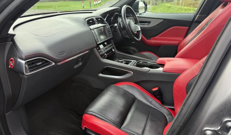 
								Jaguar F-Pace 3.0d V6 S 5dr Auto AWD full									