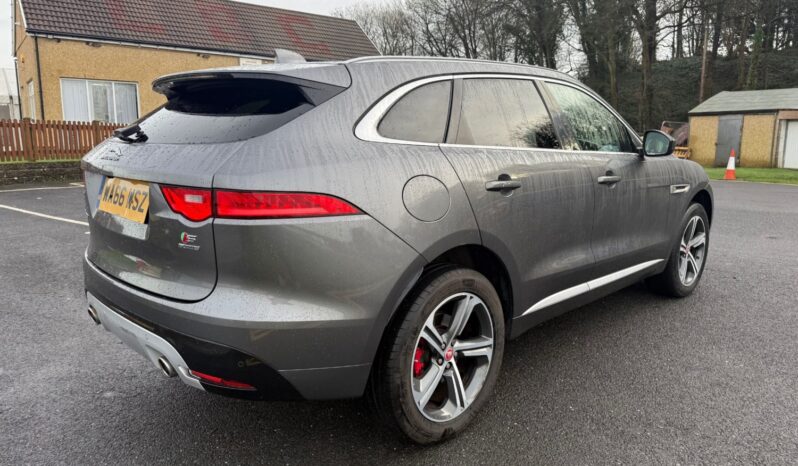 
								Jaguar F-Pace 3.0d V6 S 5dr Auto AWD full									