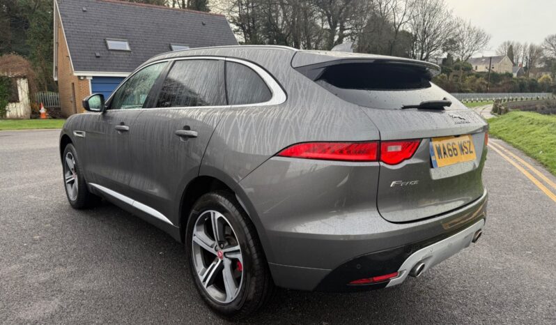 
								Jaguar F-Pace 3.0d V6 S 5dr Auto AWD full									