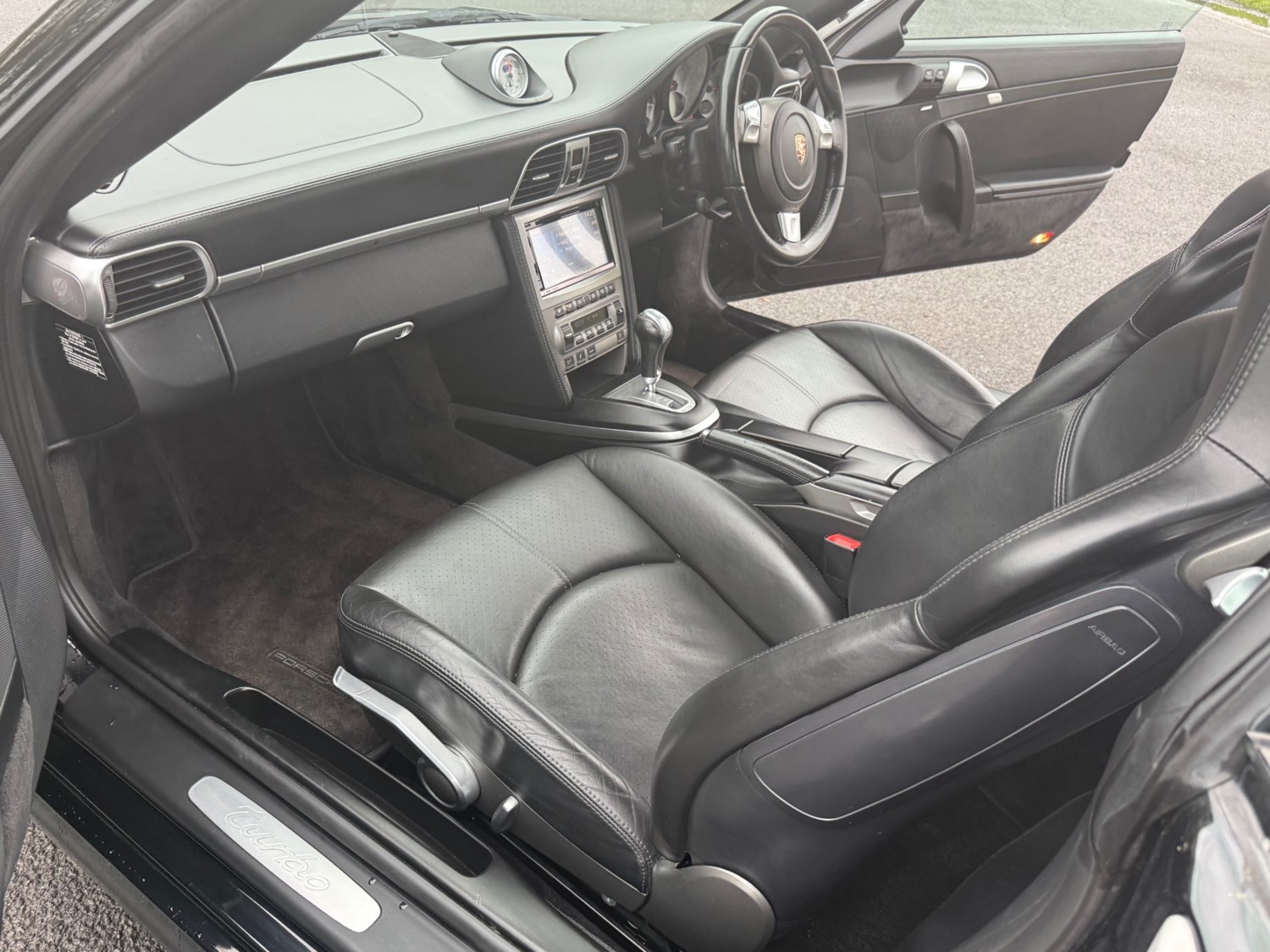 Porsche 911 2dr Tiptronic S