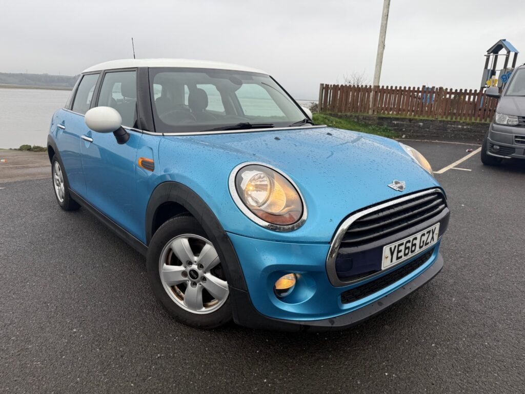 MINI Hatch 1.5 Cooper D 5dr
